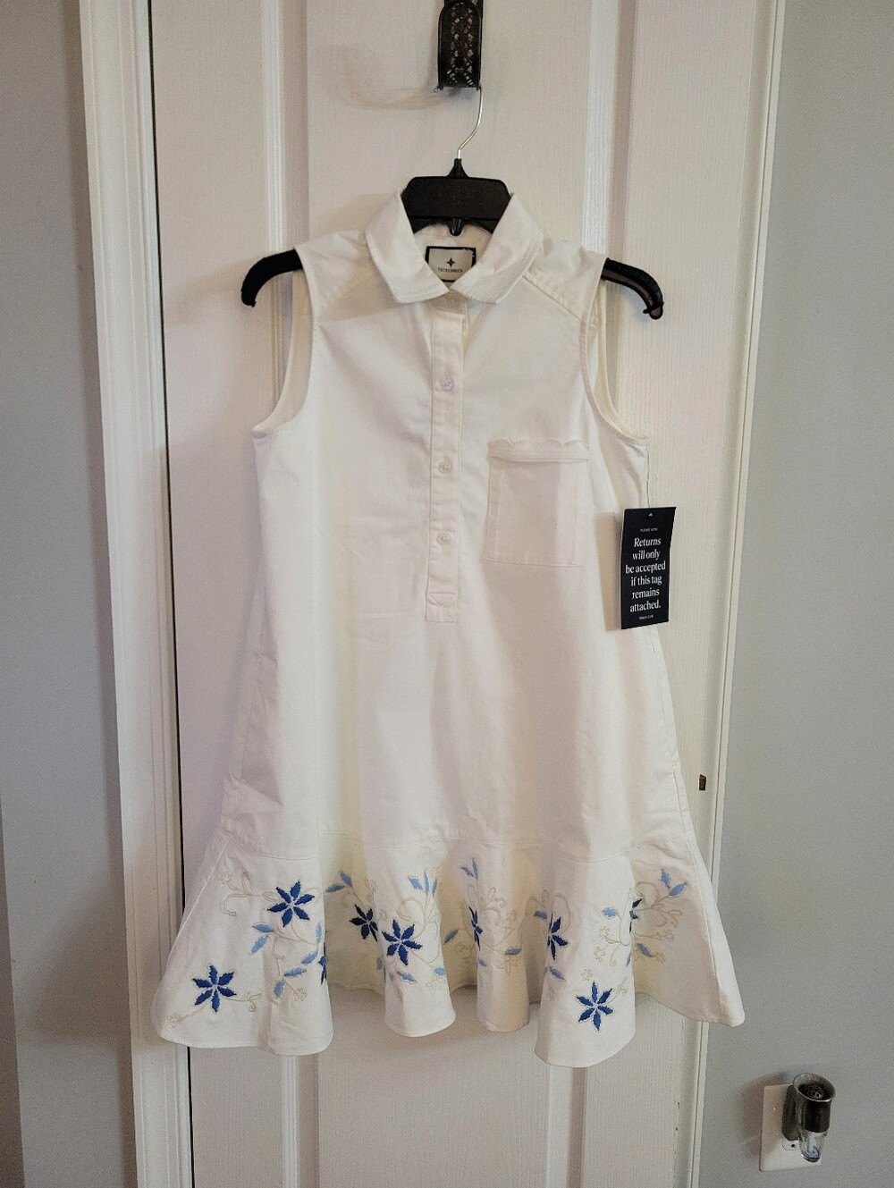 NWT Tuckernuck White Blue Floral Embroidered Callahan Mini Dress Size Small